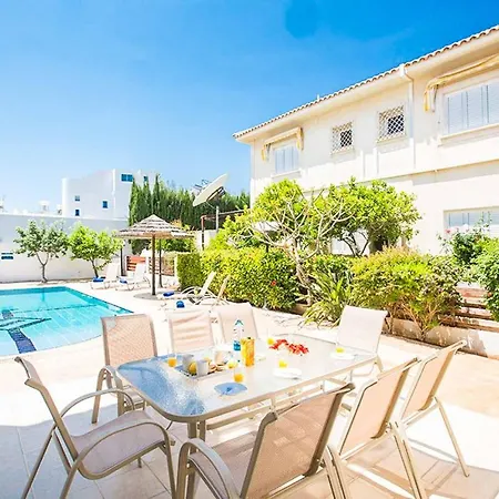 Villa Jason 8 *
